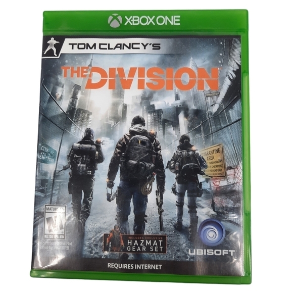 Xbox One Tom‎ Clancy's The Division Game with Hazmat Gear Set - Picture 1 of 4